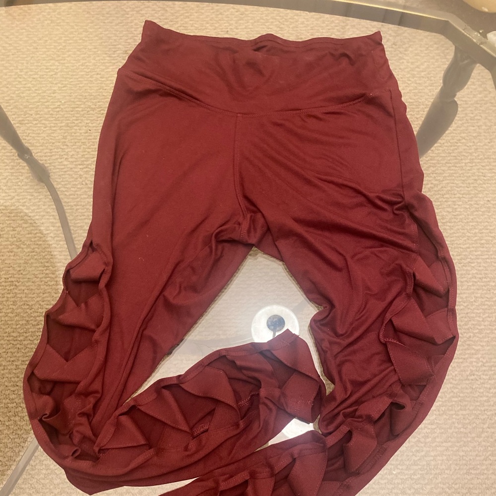 Express Cut-Out Leggings